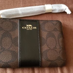 Authentic Coach Wristlet
